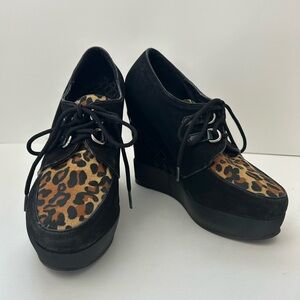 Bettie Paige Lux Wedge by Ellie Shoes size 6 black and leopard print